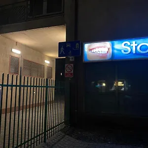 Zwykle Mieszkanie Na Wilenska, Trzy Przystanki Do Starego Miasta,dwa Przystanki Do Szpitala Praskiego , Warschau Polen